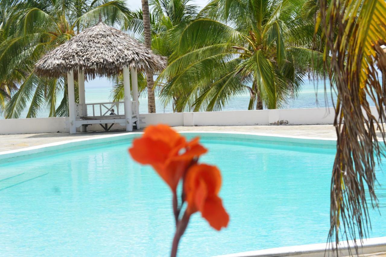 Twiga Beach & Spa Watamu Exterior foto